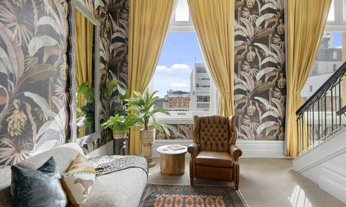 Christchurch City Centre Apartment | Eve Apartment - Old Government Building
