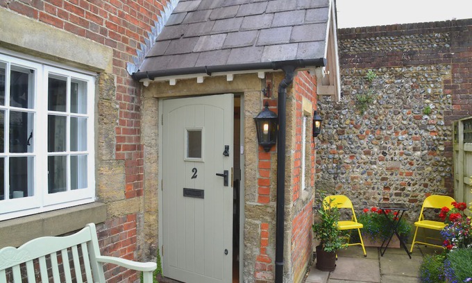Arundel Cabin | Eve's Cottage - Arundel, West Sussex