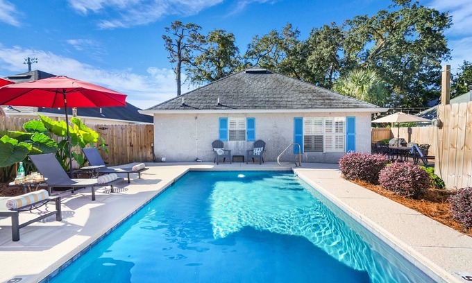 Demere Park House | Excellent Village Location | Private Pool | EV Charger | Dog Friendly!