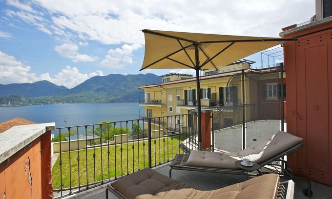 Ghiffa Apartment | Exceptional 2 bedroom apartment in the former spas of Ghiffa