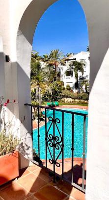 New Golden Mile Apartment | Exceptional Beachfront Complex with Pool in Costalita, Estepona