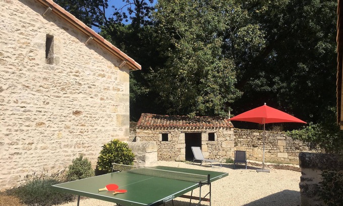 Azay-le-Brule Cottage | Exceptional cottage for 12 people in a private property