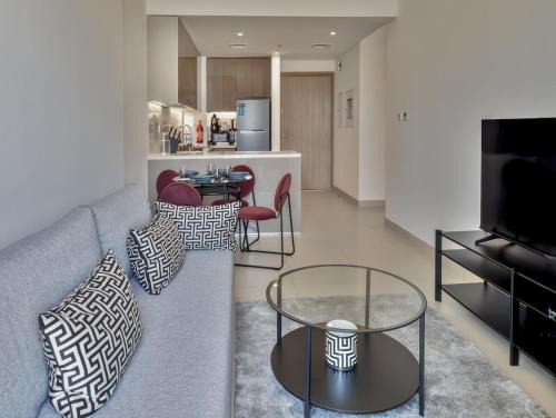 Nad Al Sheba Apartment | Exclusive 2BR With City View