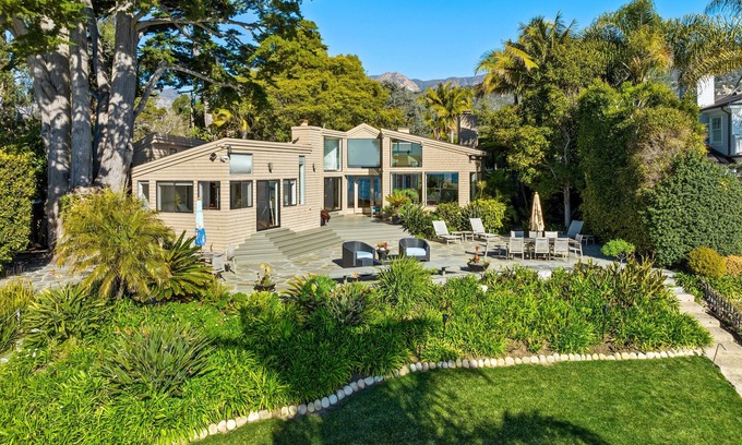 Padaro Lane House | Exclusive Beachfront Compound