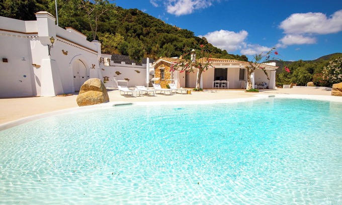 Tertenia Villa | Exclusive luxury villa with private pool, near the sea for 12 people