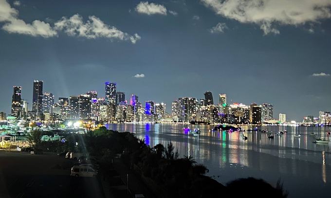 Country Club Apartment | Exclusive Miami Studio Pool Beaches