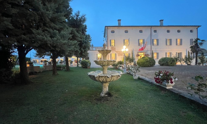 Castelbaldo Villa | Exclusive Natural Villa - Pool - Game Room - Pet Friendly