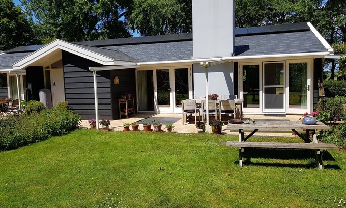 Bergen Villa | Exclusive Villa "The Strandwal" close to the sea