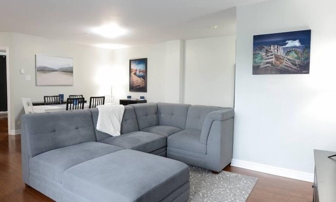 Terra Nova Condo | Executive 2 bedroom, I bathroom, City Centre condo