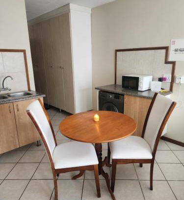 Greater Johannesburg Metropolitan Area Apartment | Executive Harmonic Studio
