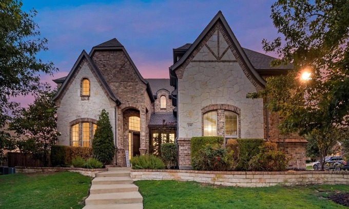 Prosper House | Executive Home in Beautiful Prosper Texas. Walnut Grove Prosper Local Area