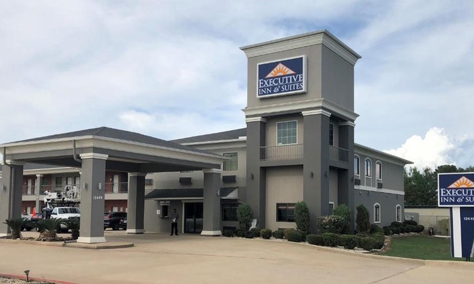 Joaquin Hotel | Executive Inn and Suites Joaquin