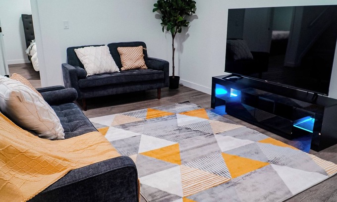 Northeast Edmonton Apartment | Executive , Serene, Beautiful 2 bedroom Basement Apartment