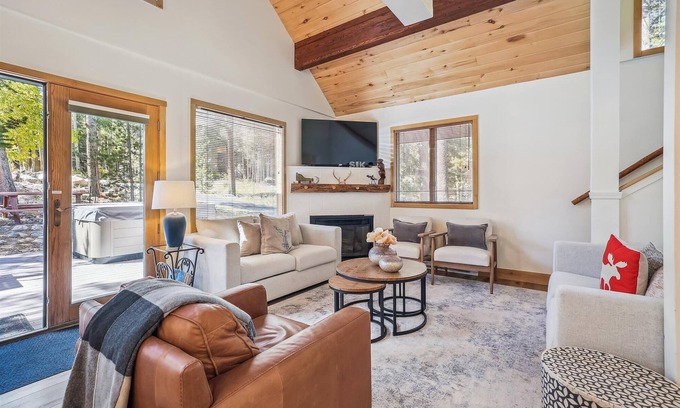 Warrior's Mark West House | Experience Freeride Haus, a beautiful Breckenridge home with a private hot tub.