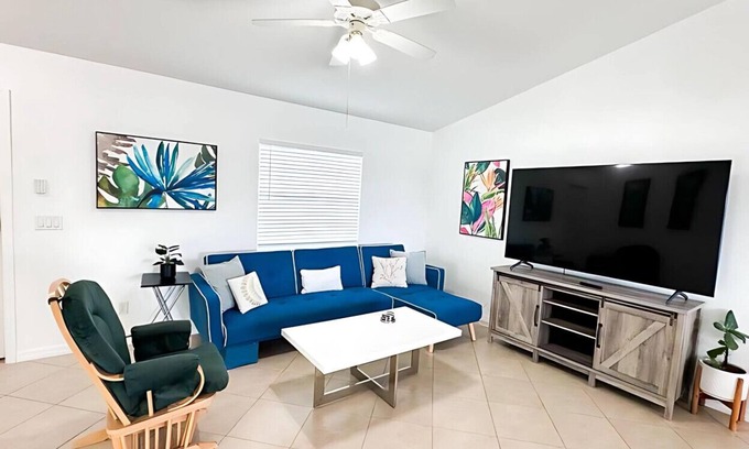 Port Charlotte Villa | Experience Fun Starts Here | Pool + Wifi