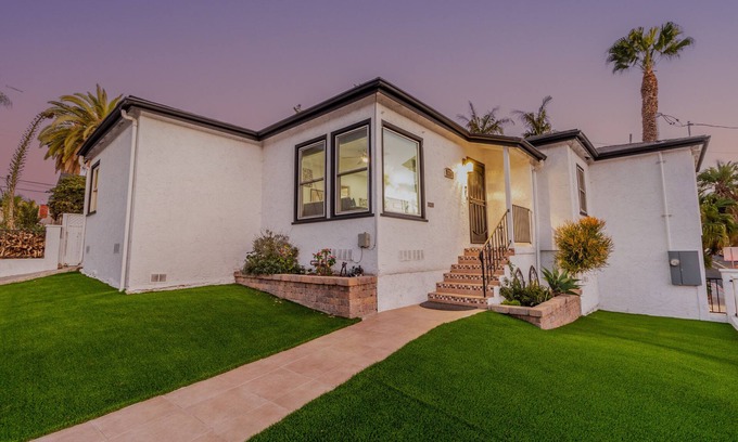 Altadena House | Experience San Diego! North Park Oasis, 4BR, Outdoor Haven & Private Parking