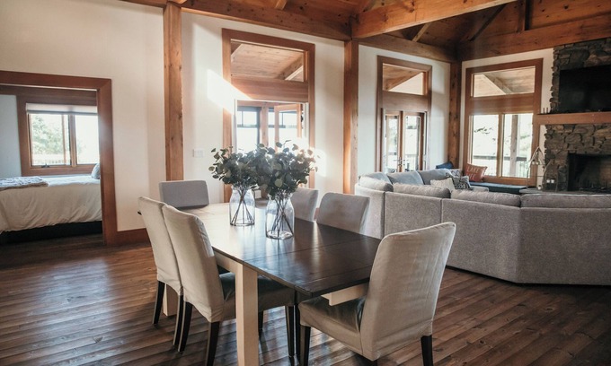 Northern Ontario Cabin | Explore Adventure Island