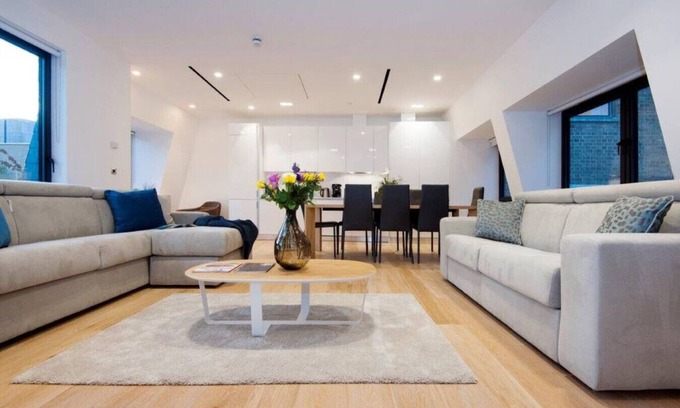 London City Centre Apartment | Explore Central London from a Luxurious Penthouse