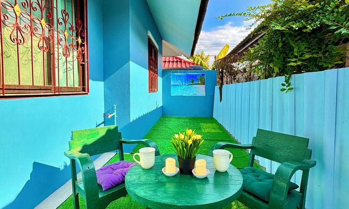 San Phak Wan House | Explore Chiang Mai while staying in a family friendly oasis nearby attractions.
