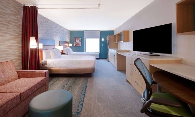 University House | Explore Waco with Ease – Stay with Kitchen & Parking, Walk to Magnolia Market &