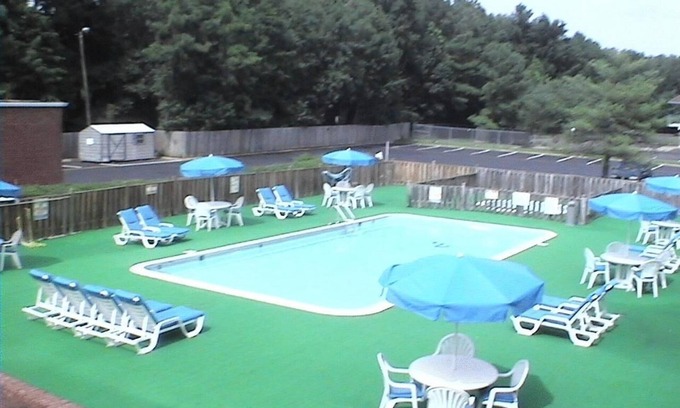 Sandston Hotel | Express Airport Inn