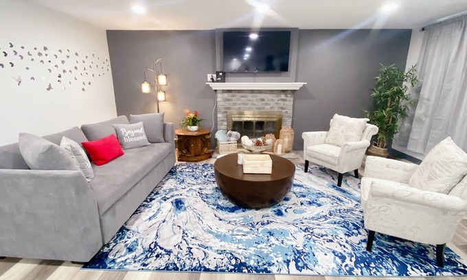 Fullerton House | Exquisite 5BR Staycation Home close to Knott's Berry Farm and Disneyland