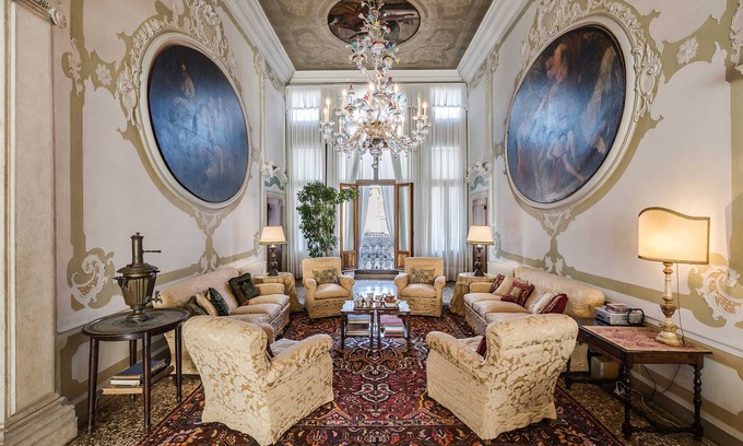 Castello Apartment | Exquisite Renaissance Palazzo with Magnificent Interior