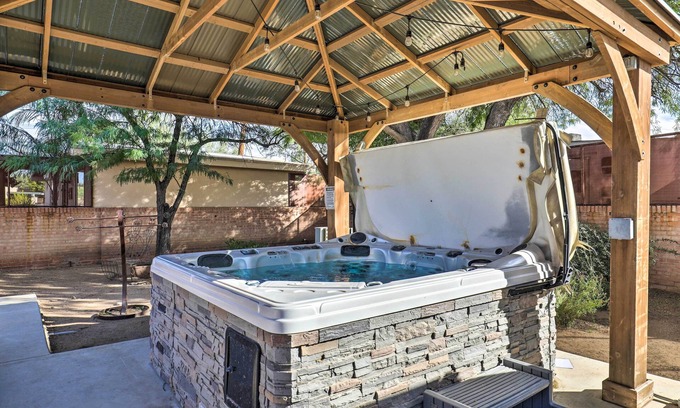 Tucson Cottage | Exquisite Tucson Casita by Panto River Park Trail!