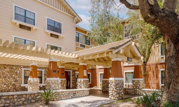 Bonita Hotel | Extended Hotel Studio