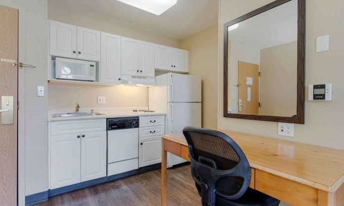 Brookhaven Hotel | Extended Stay America Select Suites Atlanta Buckhead