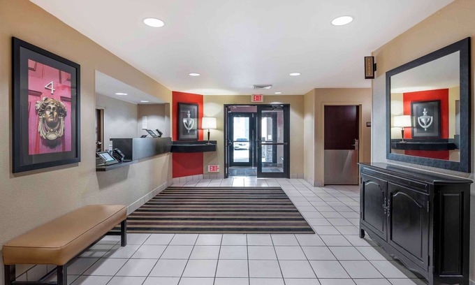 Champaign Hotel | Extended Stay America Suites Champaign Urbana