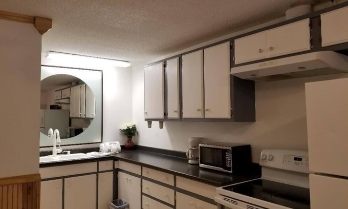 Dock Junction Hotel | Extended Stay Brunswick