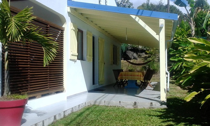 Trois-Rivieres Apartment | F2 air-conditioned with ocean view