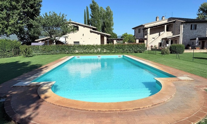 Limiti Villa | Fab villa with fenced pool, huge grounds, meditation park, child activity park