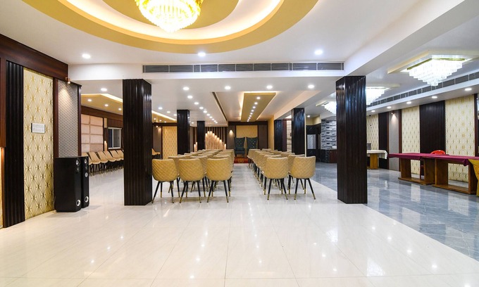 Ranchi Hotel | Fabhotel Cookwell