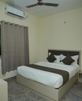 Shivaji Nagar House | FabHotel Platinum - Shivaji Nagar, Commercial Street