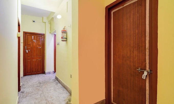 Kolkata Hotel | Fabhotel Vedsri