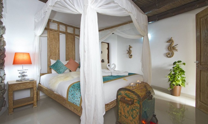 Haria Cabin | Fabulous 2 bedroom Eco Cabin; near a sandy Beach, restaurants and bars