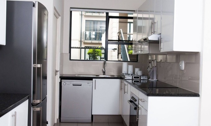 Sandown Apartment | Fabulous Self Catering Apartment To Let Sandton