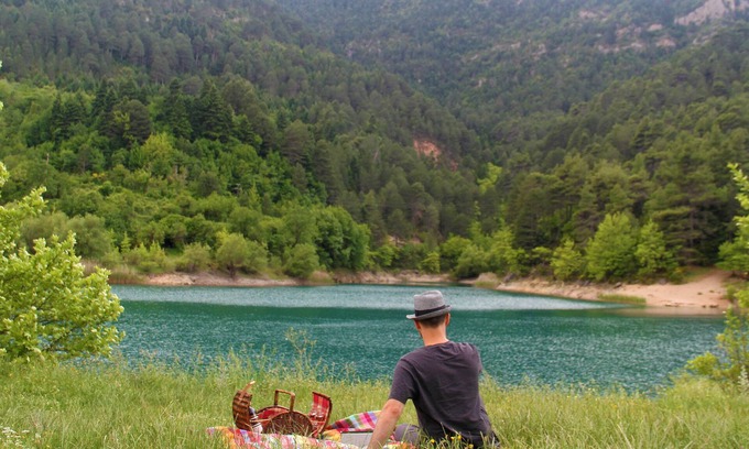 Egira Villa | Fabulous stay in rustic Villa Platanus (est. 1840)