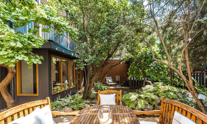 Plateau Mont Royal House | Fabulous villa with SPA in the heart of the MontRoyal Plateau / Free summer 2020