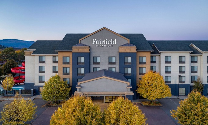 Dilworth Mountain Estates Hotel | Fairfield Inn and Suites by Marriott Kelowna