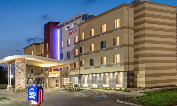 Clinton Hotel | Fairfield Inn & Suites by Marriott Jackson Clinton