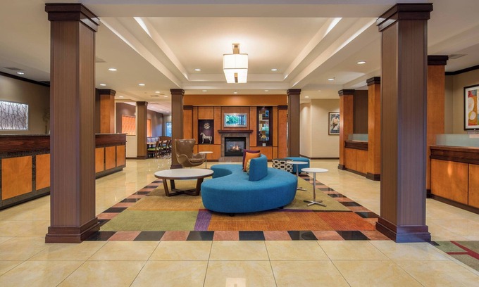 Bridgeton Hotel | Fairfield Inn & Suites by Marriott Portland North