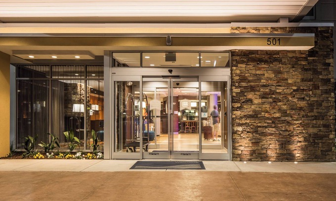 Florence Hotel | Fairfield Inn & Suites by Marriott Florence I-20