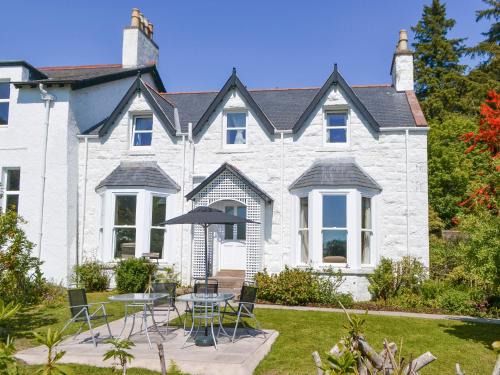 Rockcliffe House | Fairview