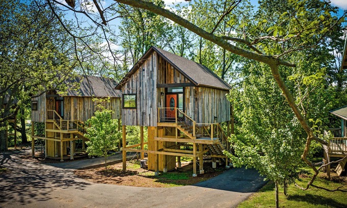 Berryville House | Fairway Treehouses