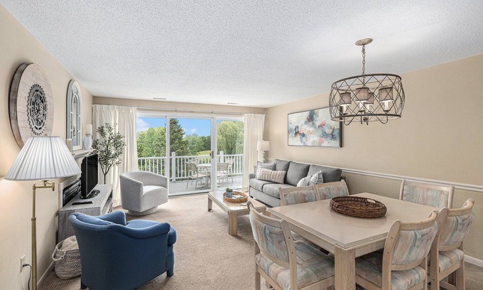 Acme Condo | ⛳ Fairway View Retreat @ Grand Traverse Resort | 2 Suites + Golf Deck + Champagne Welcome ➠ 5166