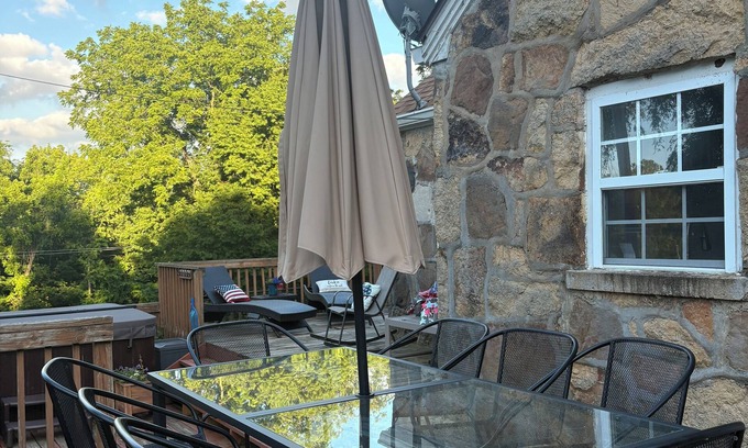 Aldrich Cottage | Fall fun! Fall foliage, hiking, hunting, fishing galore. Game room and hot tub!