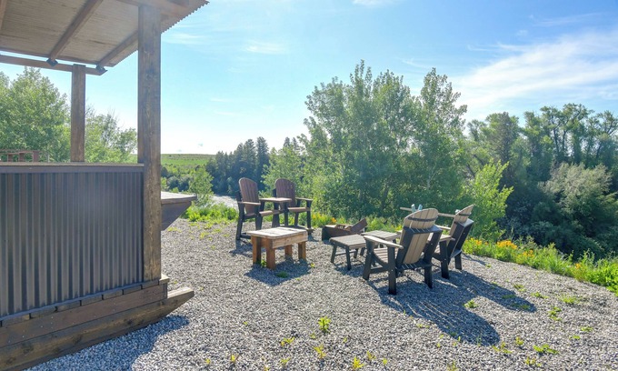 Ashton Cabin | Fall River Cabin Retreat: On-Site Fly Fishing!